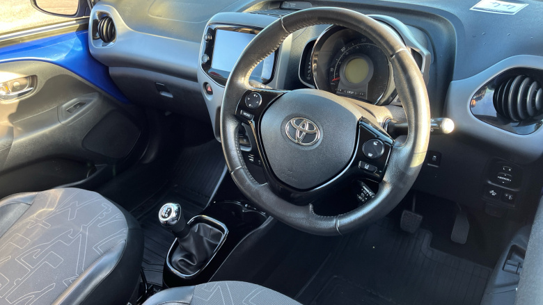 Toyota Aygo 1.0 VVT-i X-Clusiv 5dr Petrol Hatchback